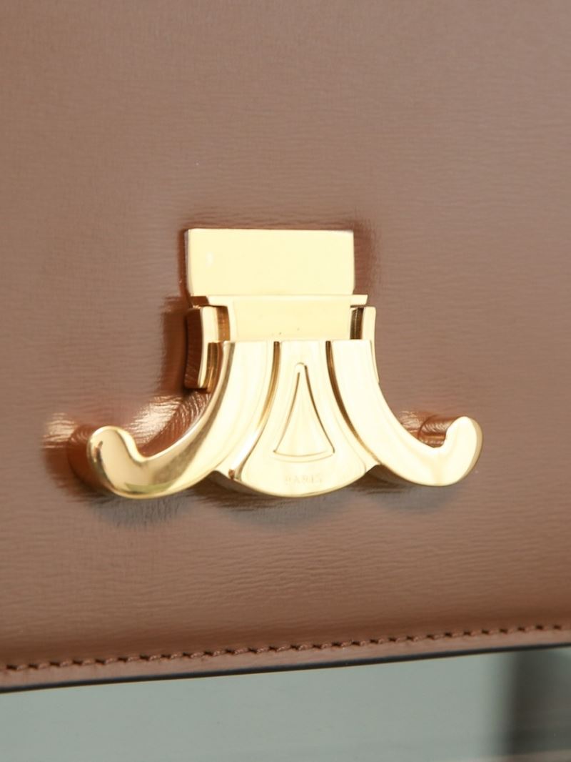 Ce1i*e triomphe bags